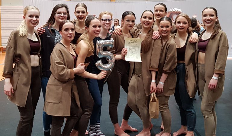 Platz fünf für „The Dancing Rebels“ beim Saisonauftakt in der 1. Bundesliga JMD