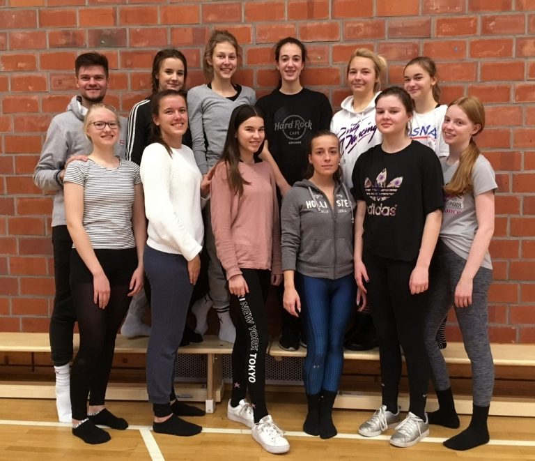 Intensives Workshop-Wochenende – Dancing Rebels erarbeiteten ihre Choreografie mit Sebastian Spahn