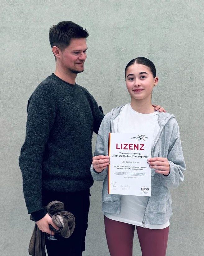 Neue Trainerassistentin  JMC: erfolgreiche Fortbildung der Tänzerin Lea Sophie Kremp des TC GW Schermbeck
