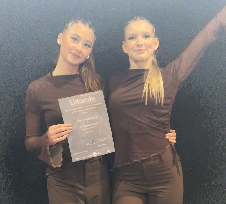 Grün-Weiß Tänzerinnen auf dem Weg zur Deutschen Meisterschaft! 💚✨