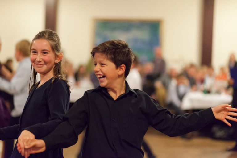 Mad Hot Ballroom wird eröffnet DiscoFox und Cha-Cha-Cha stehen beim TC GW auf dem Stundenplan – Angebot gilt für alle Schermbecker Schüler ab der aktuell dritten und vierten Klasse